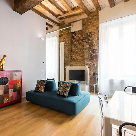 Zen Loft - Con Jacuzzi Nel Cuore Di Appartamento Modena
