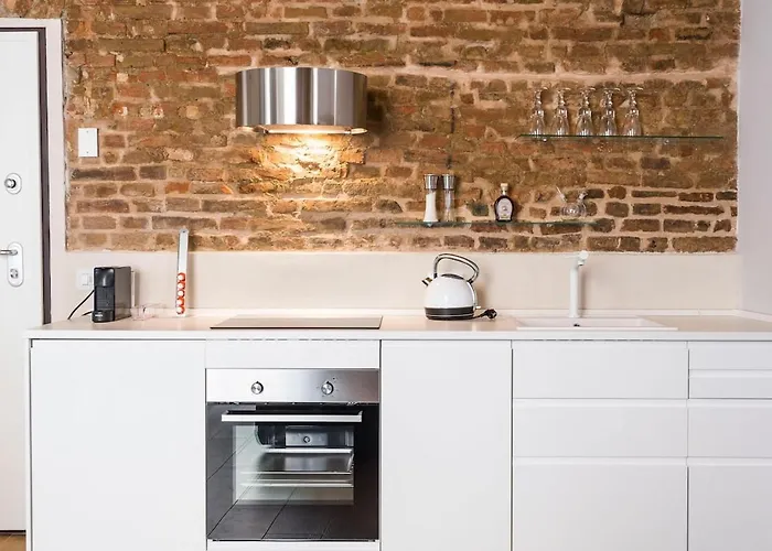 Zen Loft - Con Jacuzzi Nel Cuore Di Apartament